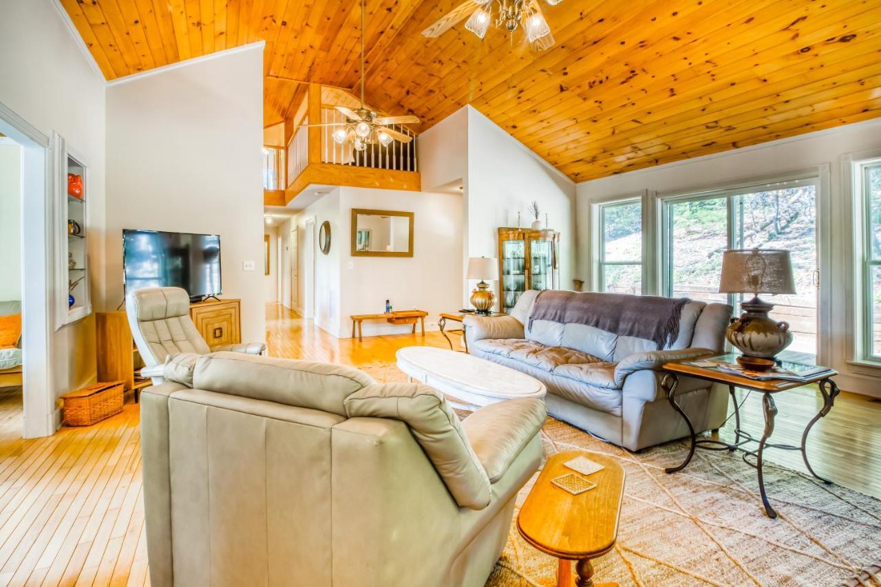 Doe Heights Chalet Batesville Екстериор снимка