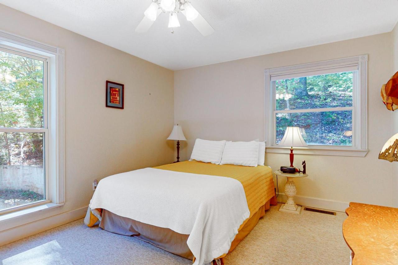 Doe Heights Chalet Batesville Екстериор снимка